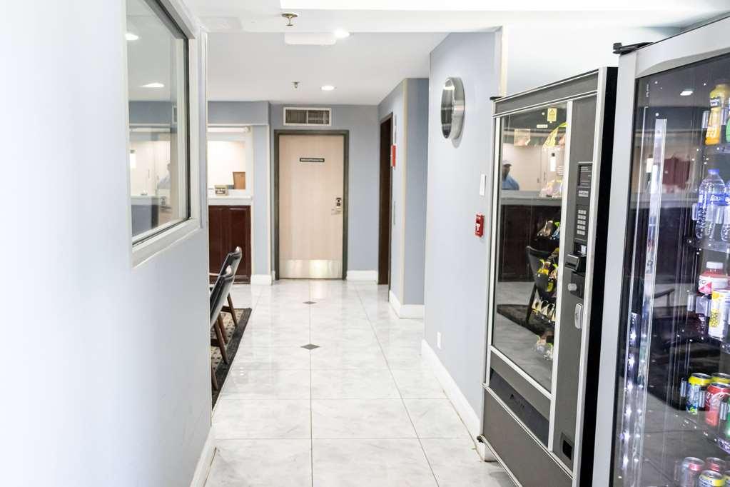 فندق Baymont By Wyndham College Park Atlanta Airport South المرافق الصورة