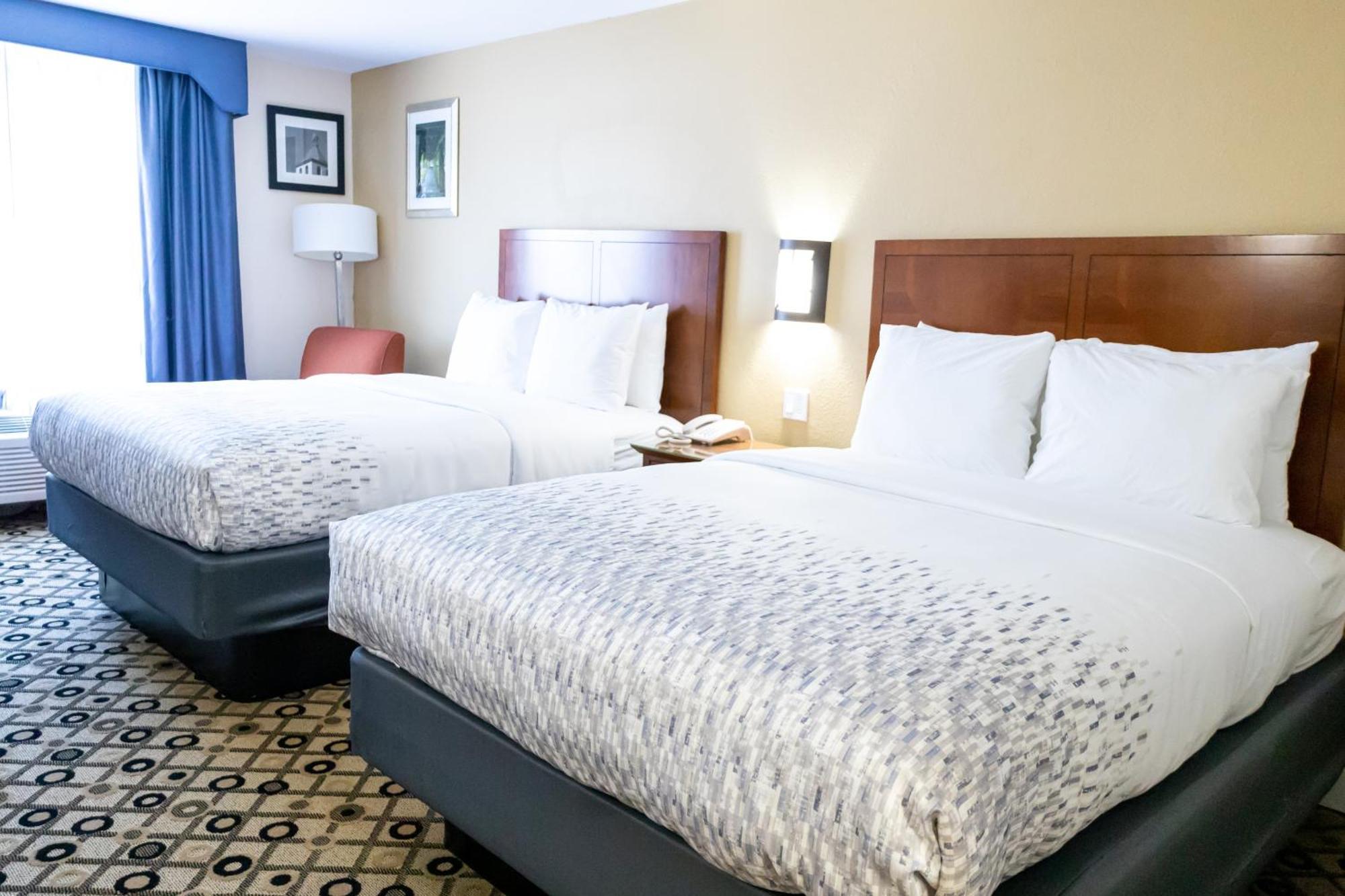 فندق Baymont By Wyndham College Park Atlanta Airport South المظهر الخارجي الصورة