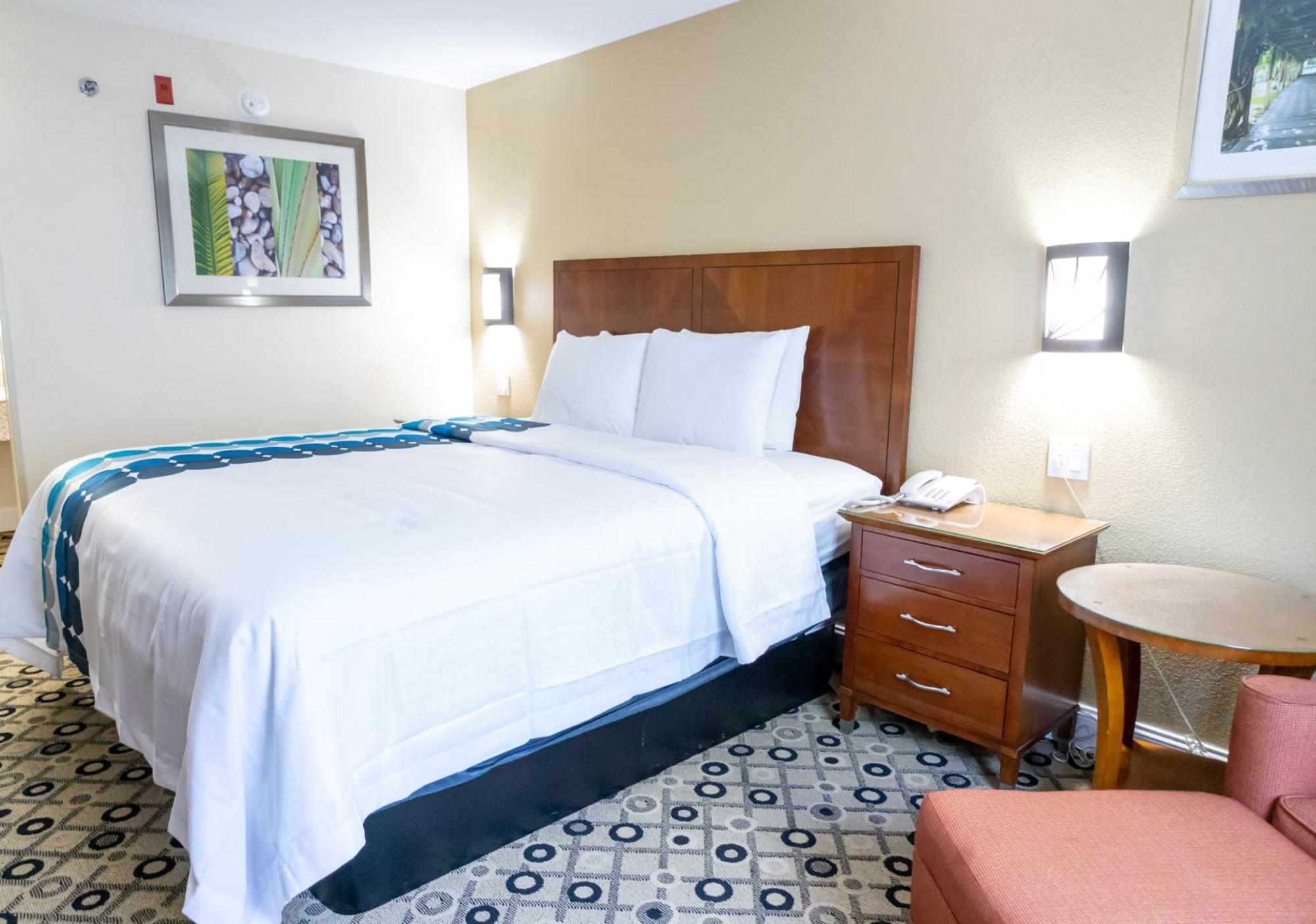 فندق Baymont By Wyndham College Park Atlanta Airport South المظهر الخارجي الصورة