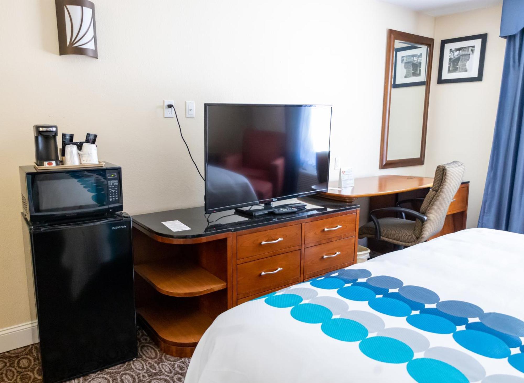 فندق Baymont By Wyndham College Park Atlanta Airport South المظهر الخارجي الصورة